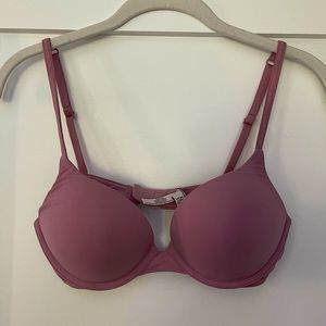 Victoria Secret T-shirt Push-up Plunge Bra